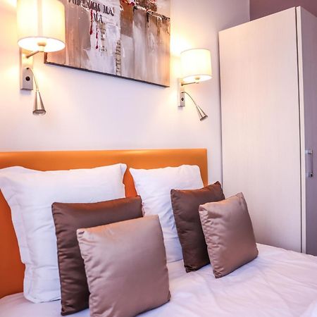 Hotel Casabella Cannes Mouans Sartoux Exterior photo