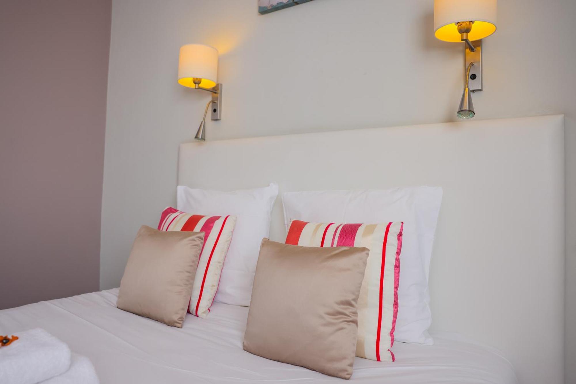 Hotel Casabella Cannes Mouans Sartoux Exterior photo