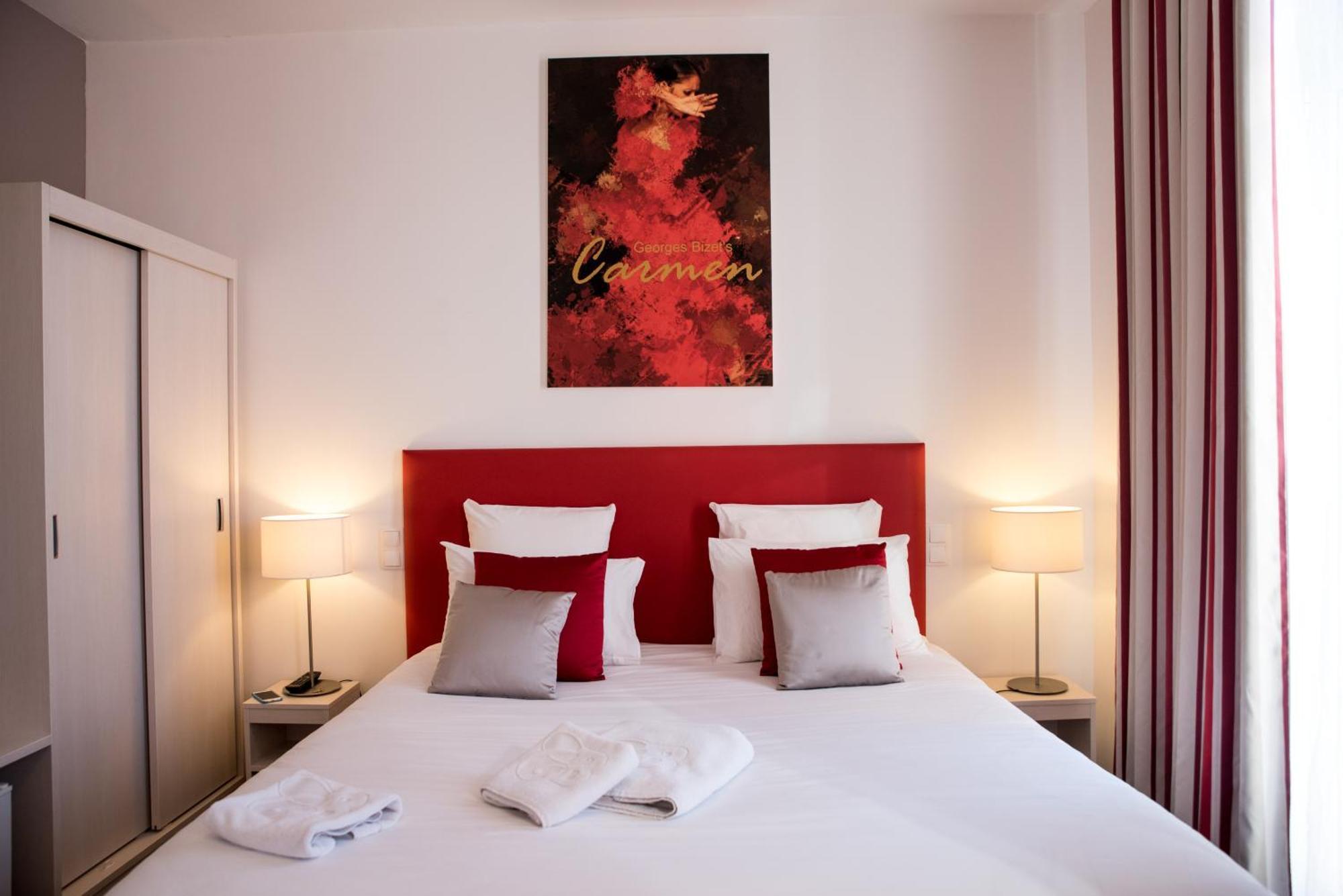Hotel Casabella Cannes Mouans Sartoux Exterior photo
