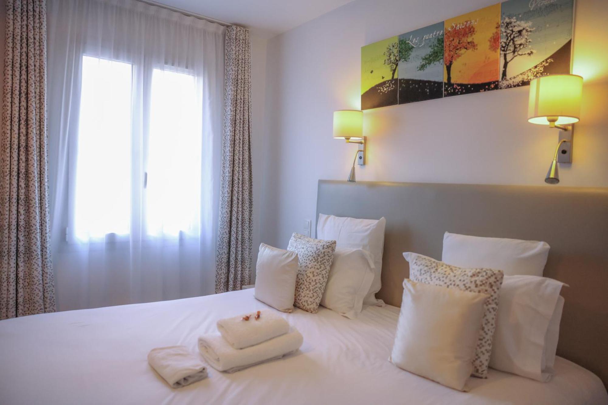 Hotel Casabella Cannes Mouans Sartoux Exterior photo