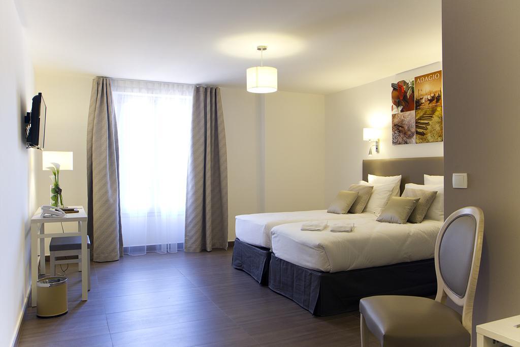 Hotel Casabella Cannes Mouans Sartoux Room photo